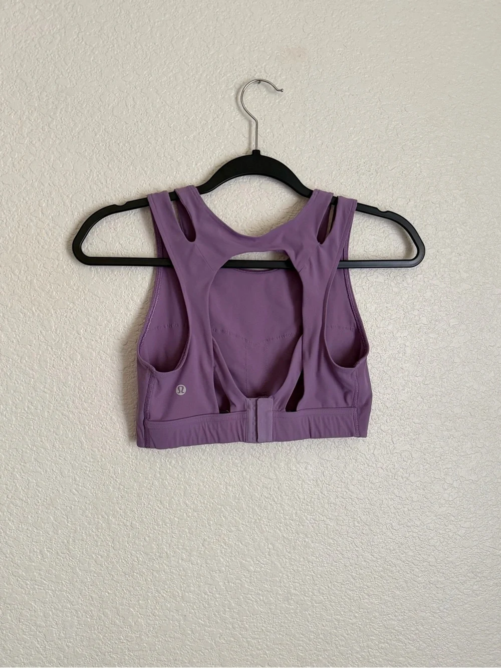 Lululemon Strong Front Sports Bra Medium Support 8 B/C Cup Purple